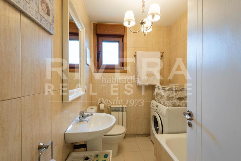 Foto b06fdb32-b086-4a67-95ea-39c8d3cc3641. Xalet amb calefacció aparcament piscina a Sanxenxo pueblo Sanxenxo