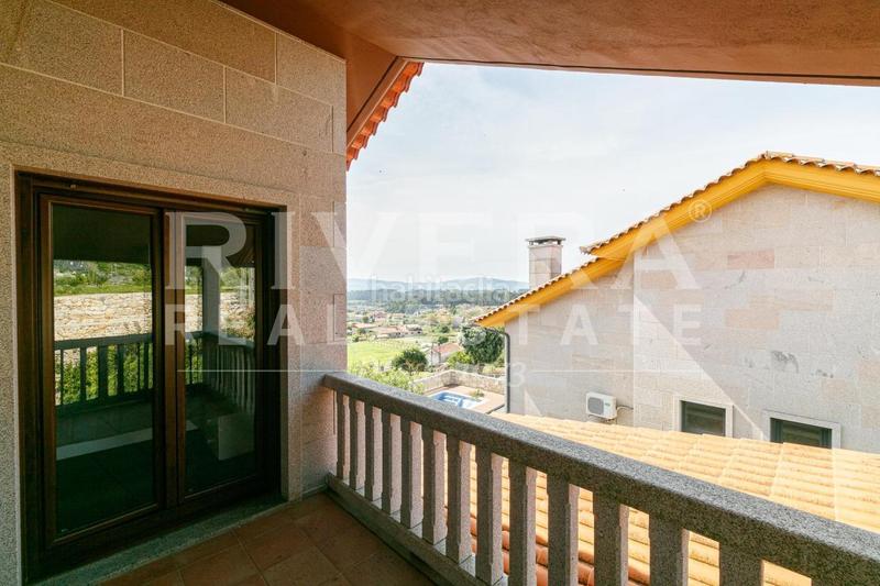 Foto 5dae20fb-9711-45c0-b87b-249b57bcad67. Haus mit heizung parking pool in Rosal (O)