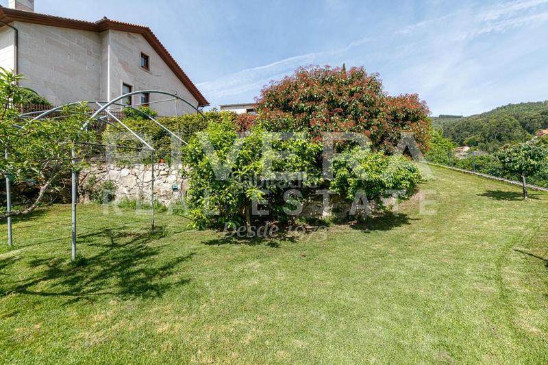 Foto 76e3218e-ddba-4a94-861d-be8870927552. Haus mit heizung parking pool in Rosal (O)