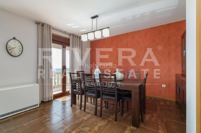 Foto ab241577-6e01-4e51-ba86-4996539f2050. Haus mit heizung parking pool in Rosal (O)