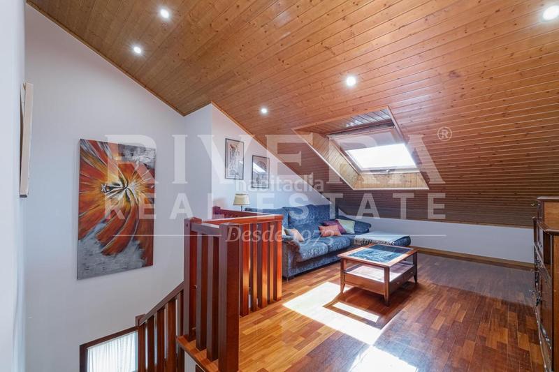 Foto ee5f446e-24f4-45d2-8334-a394e4c32192. Haus mit heizung parking pool in Rosal (O)