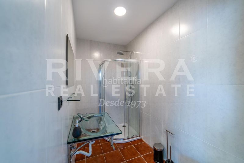 Foto ab92b598-89fc-4874-9173-9b3256f0c4e5. Casa amb calefacció aparcament piscina a Gondomar