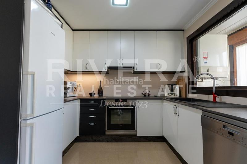 Foto d4bf1189-a5a0-4b93-beb8-1216f510c6ca. Duplex con riscaldamento parcheggio piscina in Nigrán centro Nigrán