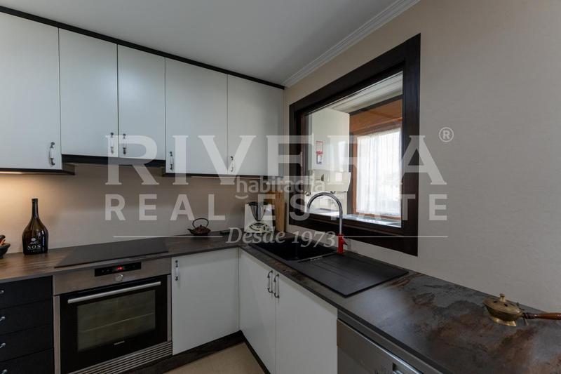 Foto e56231f2-446b-4d00-a44d-f57db0ea8218. Duplex con riscaldamento parcheggio piscina in Nigrán centro Nigrán