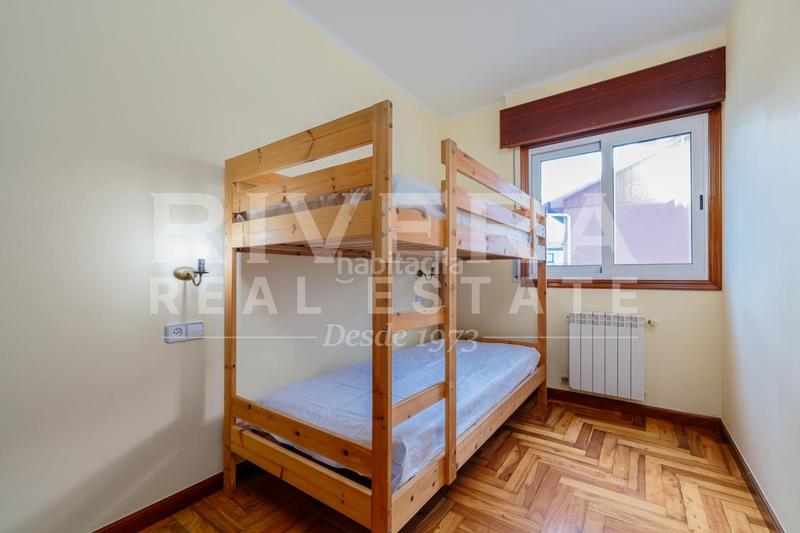 Foto 668e01c6-19b6-4784-b5dd-01363bbe5180. Haus mit heizung parking in Panxón Nigrán