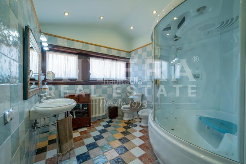 Foto d5d26224-64db-4987-955b-36924585d224. Chalet mit heizung parking in Panxón Nigrán