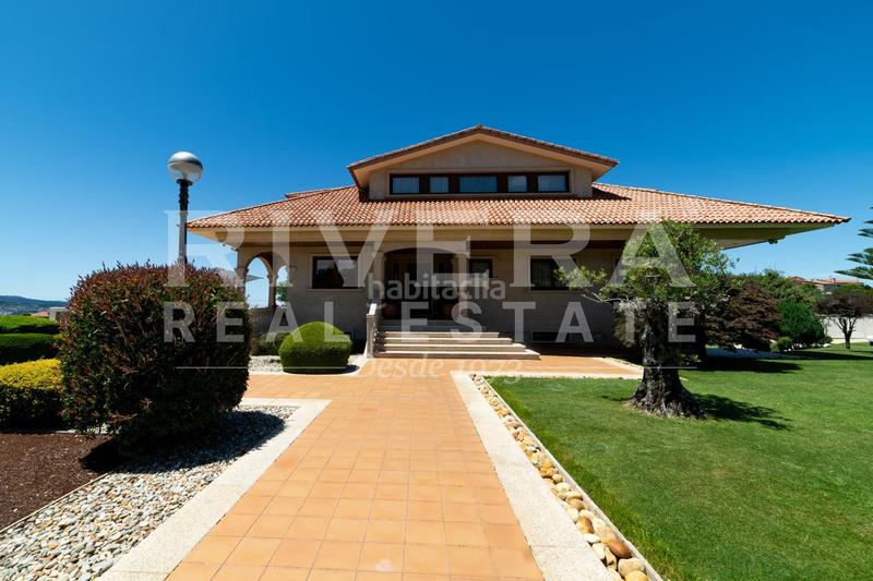 Foto ba86eaec-a860-41a6-a22f-be3227c09dc1. Chalet with heating parking in Panxón Nigrán