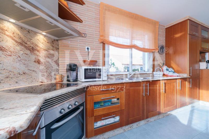 Foto 21e2e898-0195-469b-8373-e0a5ae8a6734. Casa en Bembrive Vigo