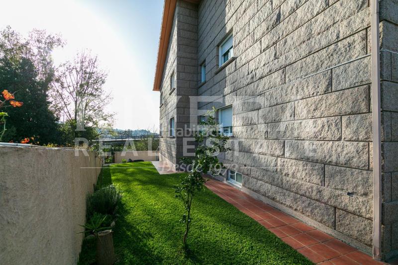 Foto 47229b07-9607-4406-9495-85d76e1c6211. Casa en Bembrive Vigo