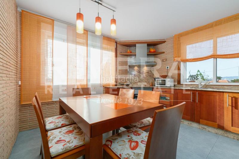 Foto 4eddbf28-efe0-495f-9b48-916961611575. Casa en Bembrive Vigo