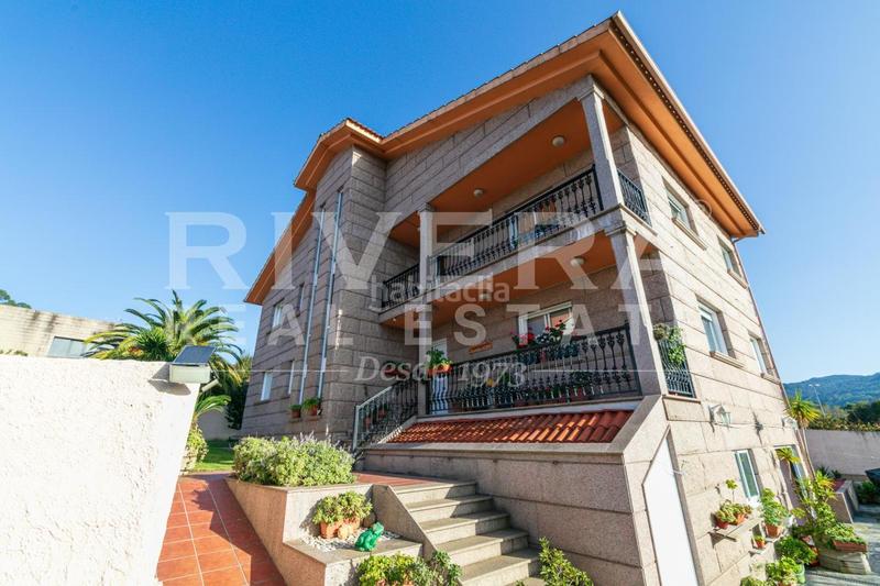 Foto 6d62da42-502a-4f38-8df3-3f53439fe65e. Casa en Bembrive Vigo