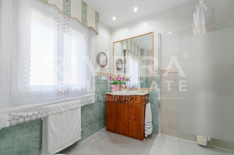 Foto edb10769-3989-4136-8fe6-d60917da38db. Casa en Bembrive Vigo