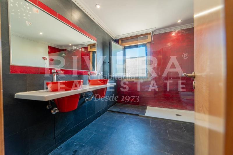 Foto d9bbc951-8e32-4f19-b1a8-e3dbba0efa4d. Chalet in lugar paxariñas in Sanxenxo pueblo Sanxenxo