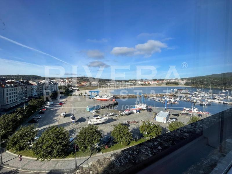 Foto d9f088b3-f576-4ad9-a462-fe7ea93afb94. Àtic amb calefacció a Adina - Portonovo Sanxenxo