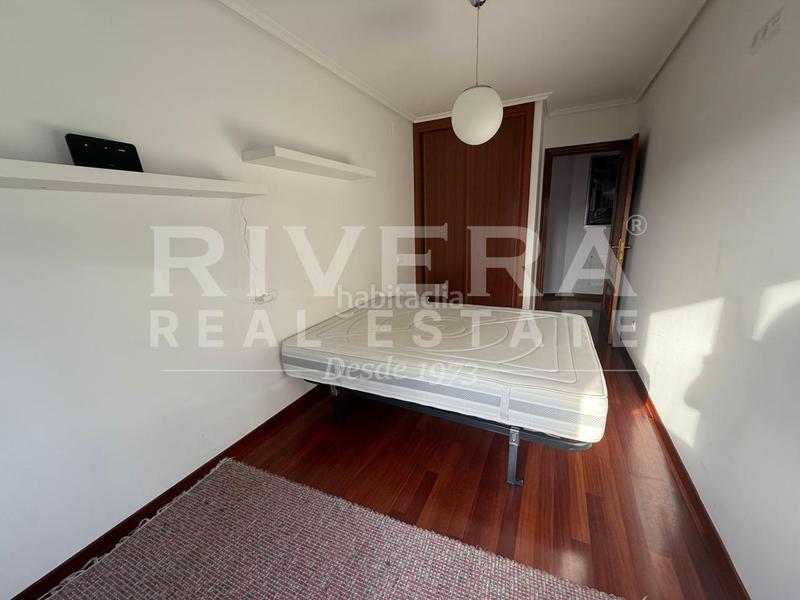 Foto 817eea9a-1442-44ad-b66d-31805bb93ec9. Location appartement avec chauffage parking dans Navia Vigo