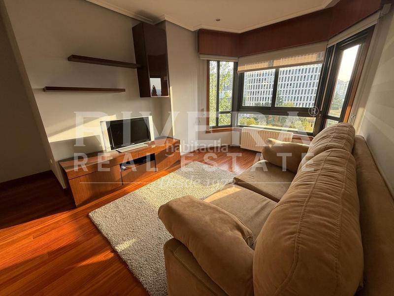 Foto de0f8701-2951-4ce6-80fb-517a0dfa48e2. Location appartement avec chauffage parking dans Navia Vigo