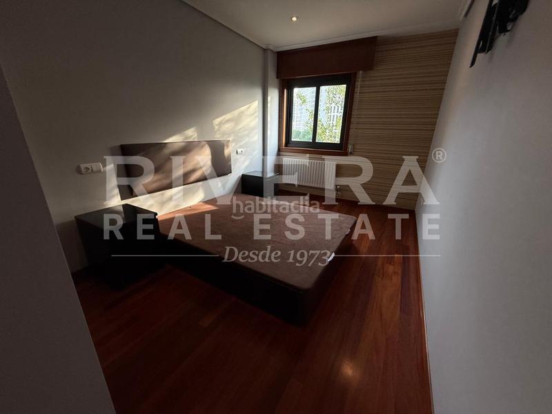 Foto f766d017-cc97-4ef5-97d6-e467ca779622. Location appartement avec chauffage parking dans Navia Vigo