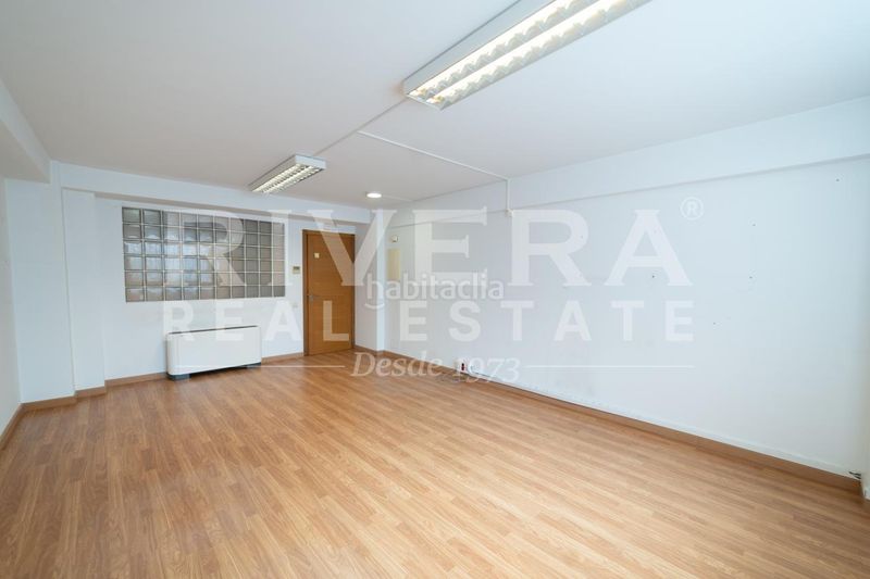 Foto 0b0b405b-1d27-4b82-9a3f-cfa14ab035a8. Local comercial a O Castro Vigo