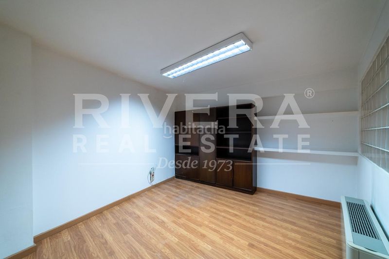 Foto 5ecc6bcc-09ab-459b-a823-57d5b4418d67. Local comercial a O Castro Vigo