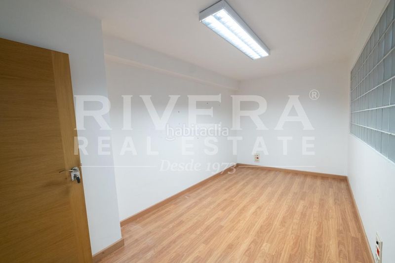 Foto afa137ee-c79b-47b5-b95a-4db9f8b0d327. Local comercial a O Castro Vigo