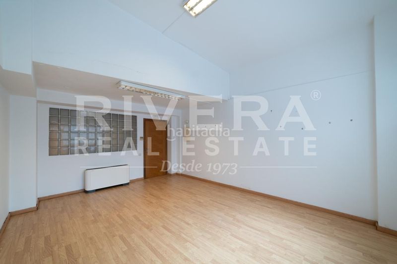 Foto cc7882af-73ad-4e45-af12-26e808bf4cfa. Local comercial a O Castro Vigo