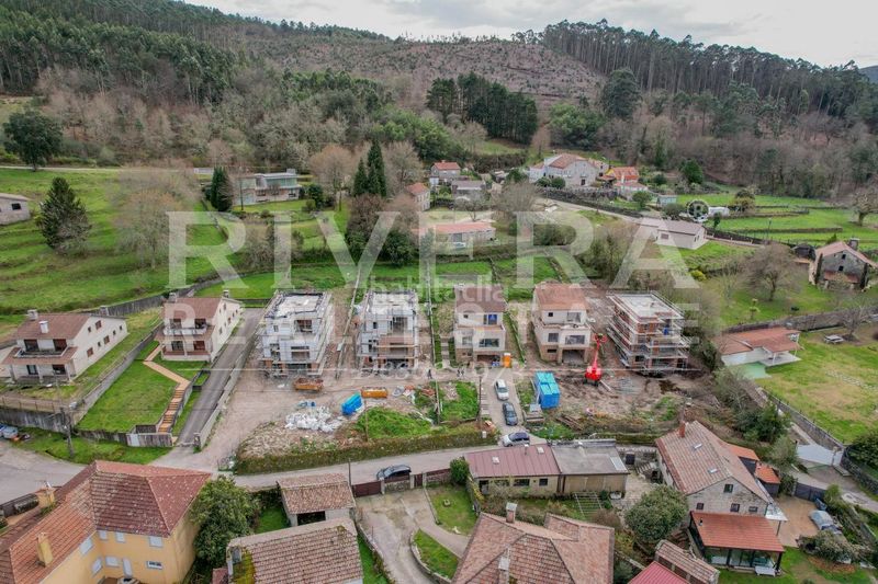 Foto b8b33b3a-40be-4492-b939-8a6efbefe008. Xalet amb calefacció aparcament a Gondomar