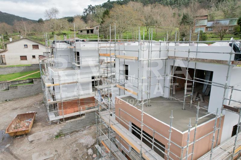 Foto eba7cf25-86ea-49e5-9ba5-357aecc5e68d. Xalet amb calefacció aparcament a Gondomar