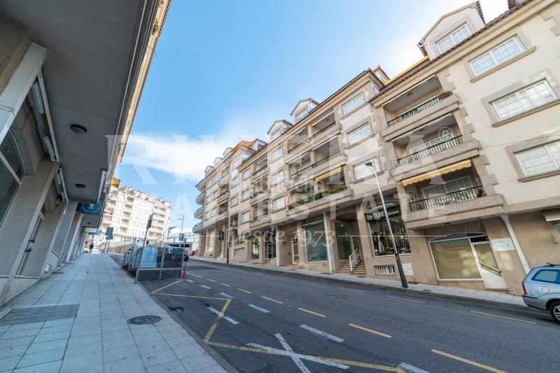 Foto 2ef84023-da58-4336-b39b-0f0ab0d7e4d3. Business premise in Sanxenxo pueblo Sanxenxo