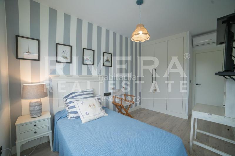 Foto 5897c2b0-e668-4a8b-838f-f153363823ed. Casa pareada en Noalla Sanxenxo