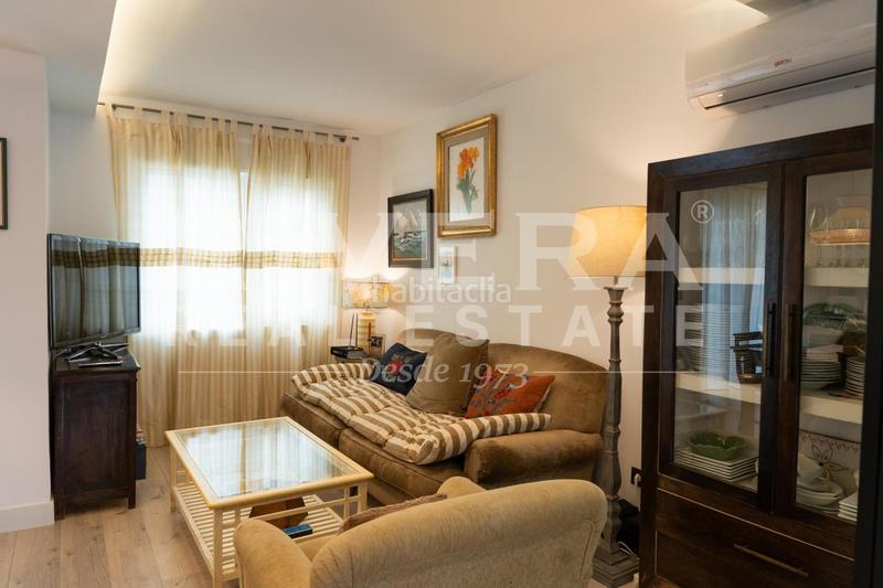 Foto 5a808438-3cf7-488f-9674-d566197e2080. Casa pareada en Noalla Sanxenxo
