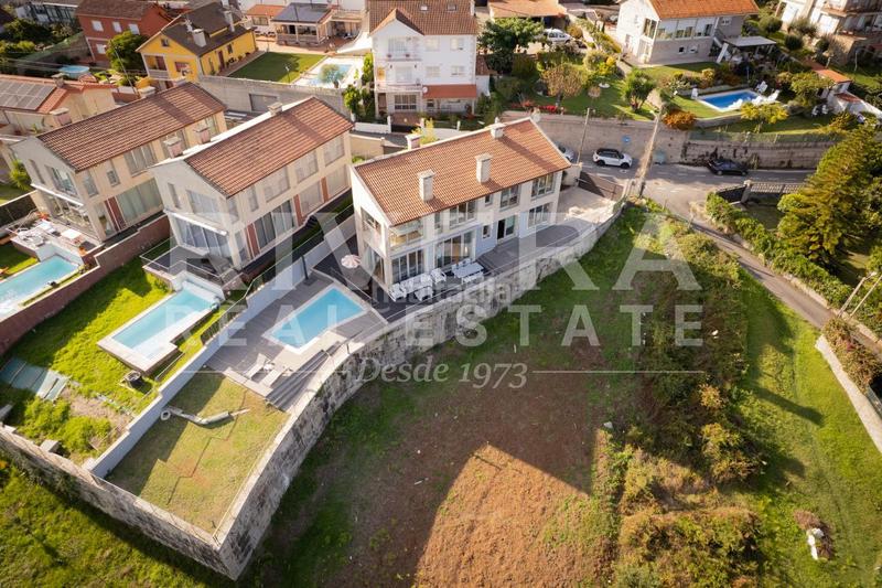 Foto bd09e476-d64e-40c9-b561-57db8eab4a9e. Chalet avec chauffage parking piscine dans Poio