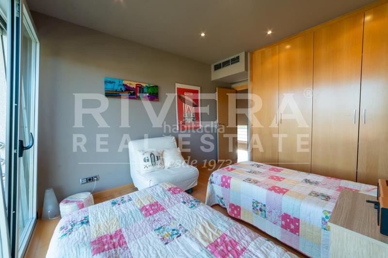 Foto d4712de3-6016-4fed-a7f7-e571a0a57bc7. Chalet avec chauffage parking piscine dans Poio