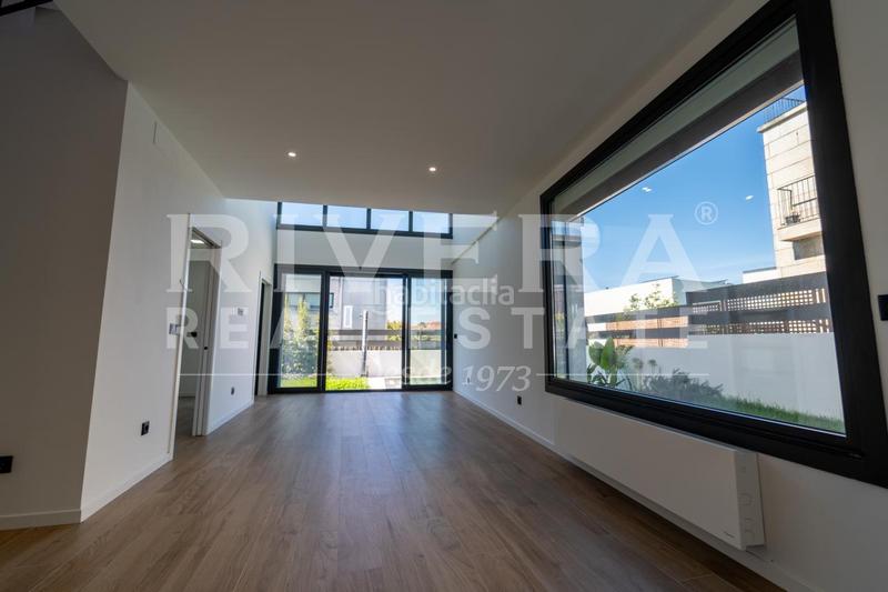 Foto 54498cd4-58fa-4362-8ac9-eddaeb41a187. Casa en Navia Vigo