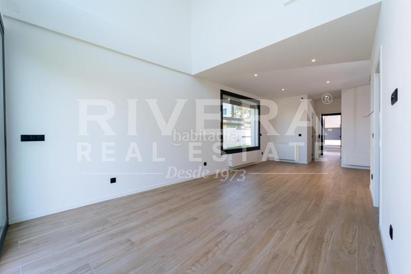 Foto 759d5431-7bd4-4b28-be09-03a1d589c7a0. Casa en Navia Vigo