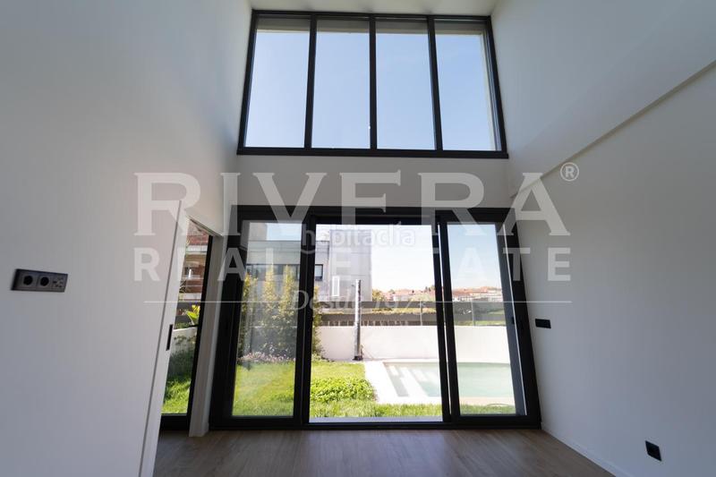 Foto d47d3c93-8d4c-4293-a08a-3b1e18968b11. Casa en Navia Vigo