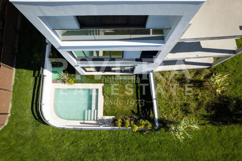 Foto 8bd9dace-2a3b-4db4-b0ea-8af27ac18d21. House with heating parking in Navia Vigo