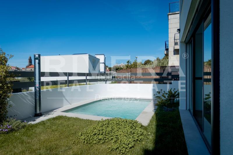 Foto 91f54a00-8344-4748-b39f-ed6df01162d0. House with heating parking in Navia Vigo