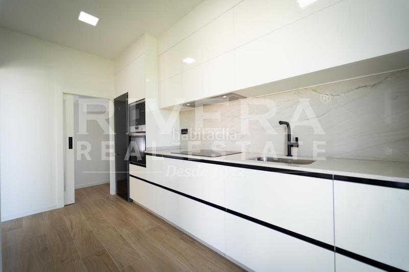 Foto b8da1bd2-c621-4bf4-9b78-154f5ff88cd6. House with heating parking in Navia Vigo