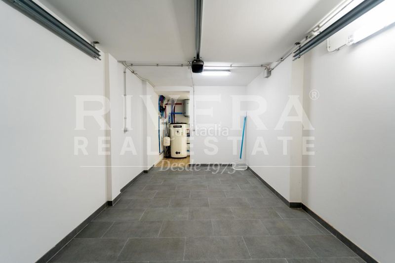 Foto d03f351d-89b7-44d5-bed8-76d19298315f. Casa pareada en Navia Vigo