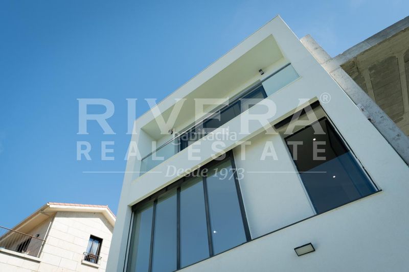 Foto f1be91ac-0ae5-4c75-bba4-c37f22b775ad. Casa pareada en Navia Vigo