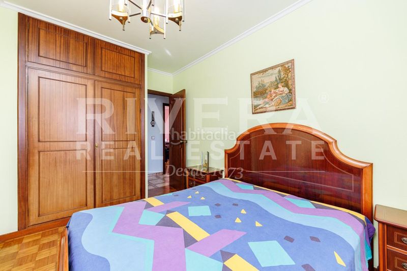 Foto 14ed3e98-3206-46ca-947f-04bacda9248f. Xalet amb calefacció aparcament piscina a Nigrán centro Nigrán