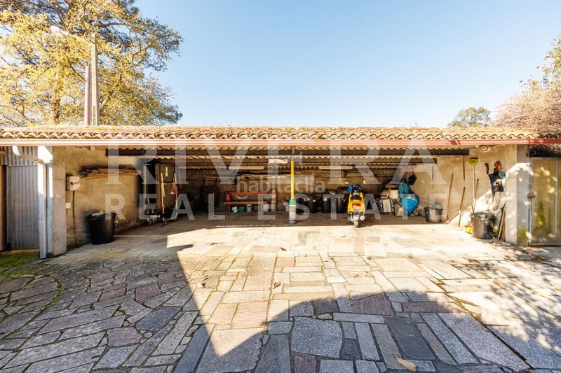 Foto a984eaa8-f443-4498-96d0-29fce0e835dd. Xalet amb calefacció aparcament piscina a Nigrán centro Nigrán