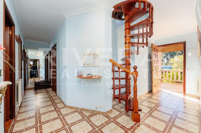 Foto d1a833a8-8ee6-4a6c-93dd-381675e3abe6. Xalet amb calefacció aparcament piscina a Nigrán centro Nigrán