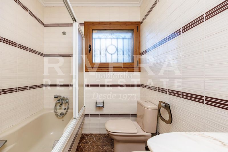 Foto eb15c77e-cf5f-4036-aebd-f3a2ddfeef89. Xalet amb calefacció aparcament piscina a Nigrán centro Nigrán