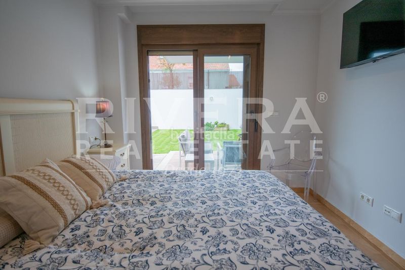 Foto bb0c0105-7000-4cc5-97ff-4ba5de70943c. Pis amb calefacció aparcament piscina a Sanxenxo pueblo Sanxenxo