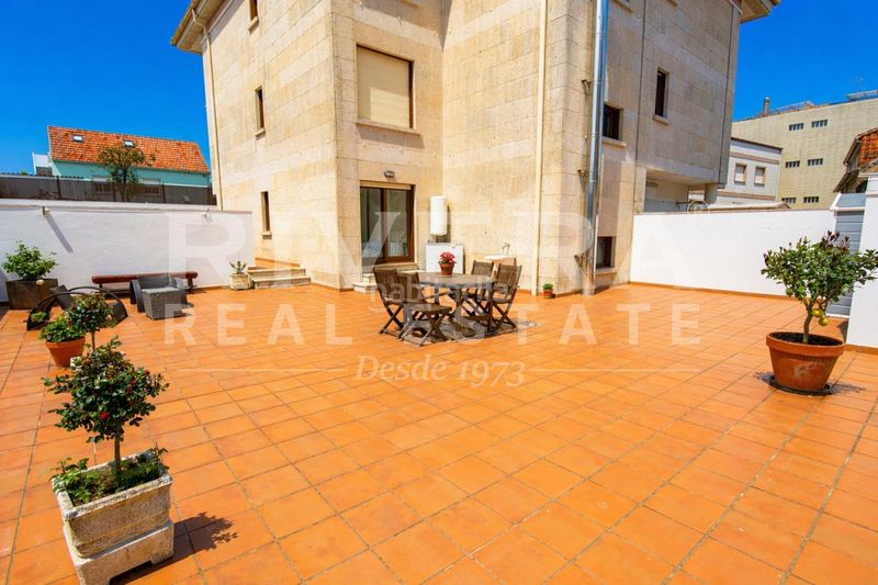 Foto f27ee826-96fb-435d-89f6-a98e345cce36. Pis amb calefacció aparcament piscina a Sanxenxo pueblo Sanxenxo