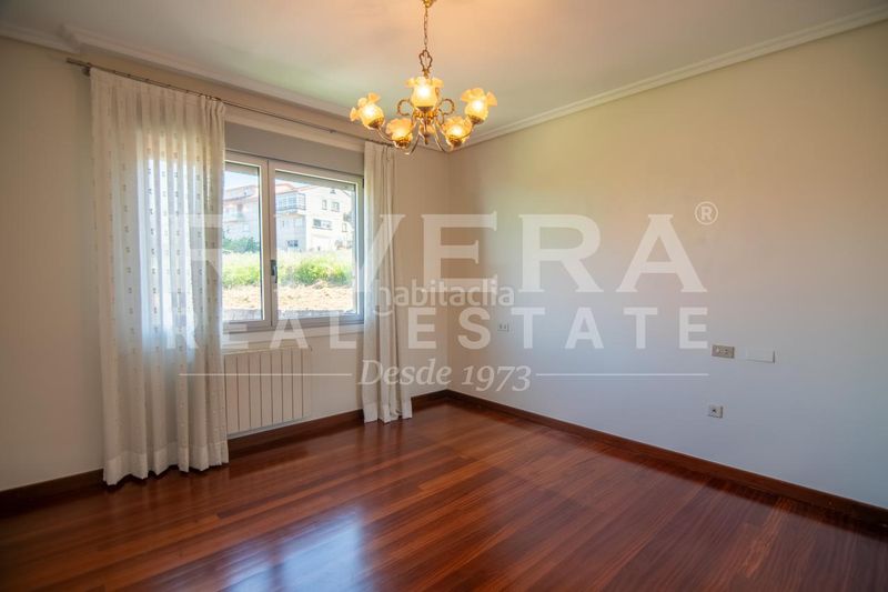 Foto 27f0e50d-6b24-4006-b0b6-49c9a554a21c. Chalet en Redondela