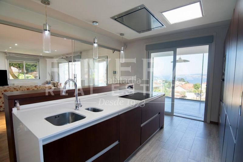 Foto 302429ec-ffec-4b25-880e-b889a6dd865f. Chalet en Redondela