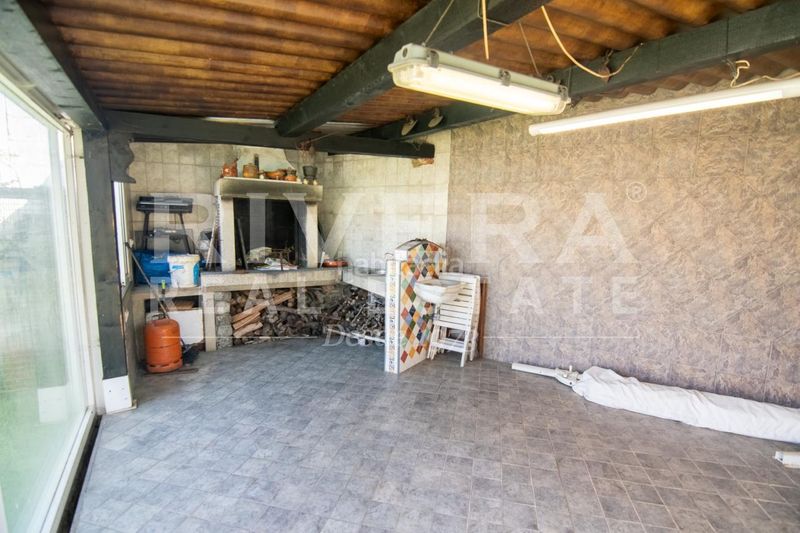 Foto f4c0f9a2-4c82-4b6e-ad3a-ba62d40dc646. Chalet en Redondela