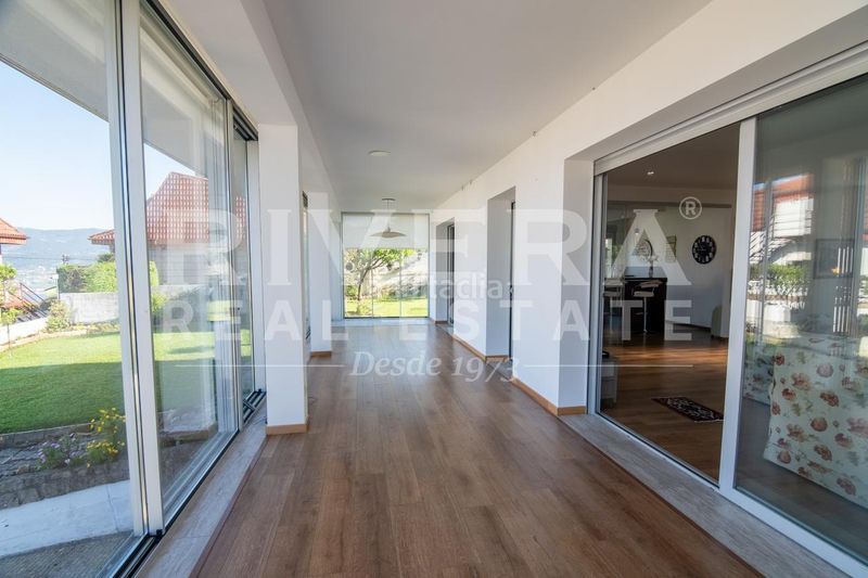 Foto f979bdb8-eda4-405b-98a2-81bd5e6828a5. Chalet en Redondela